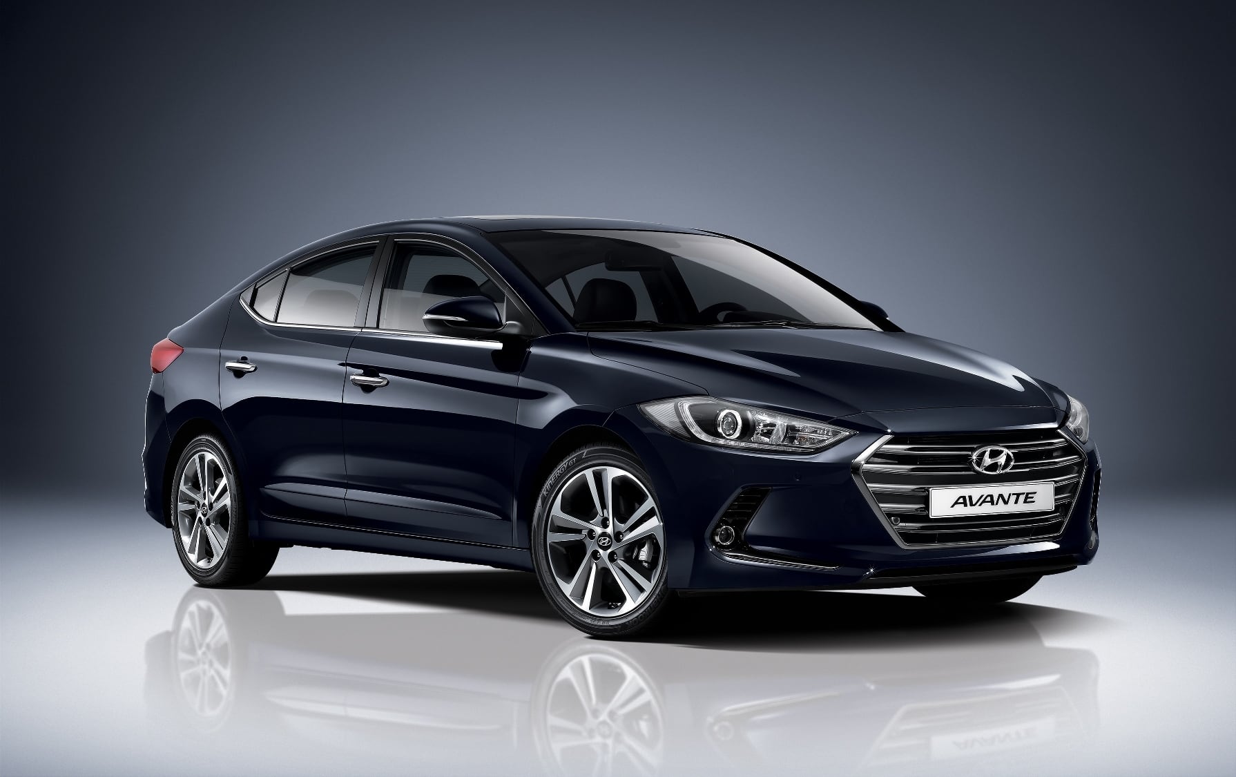 Hyundai Motor представила в Корее новую Elantra